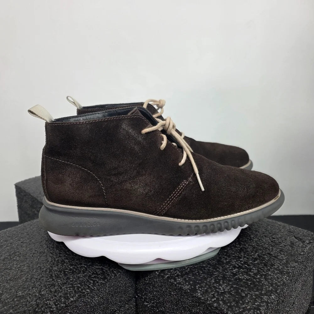 Cole Haan ZERØGRAND Men’s 9 M Shoes Brown Suede Chukka Boots C28112